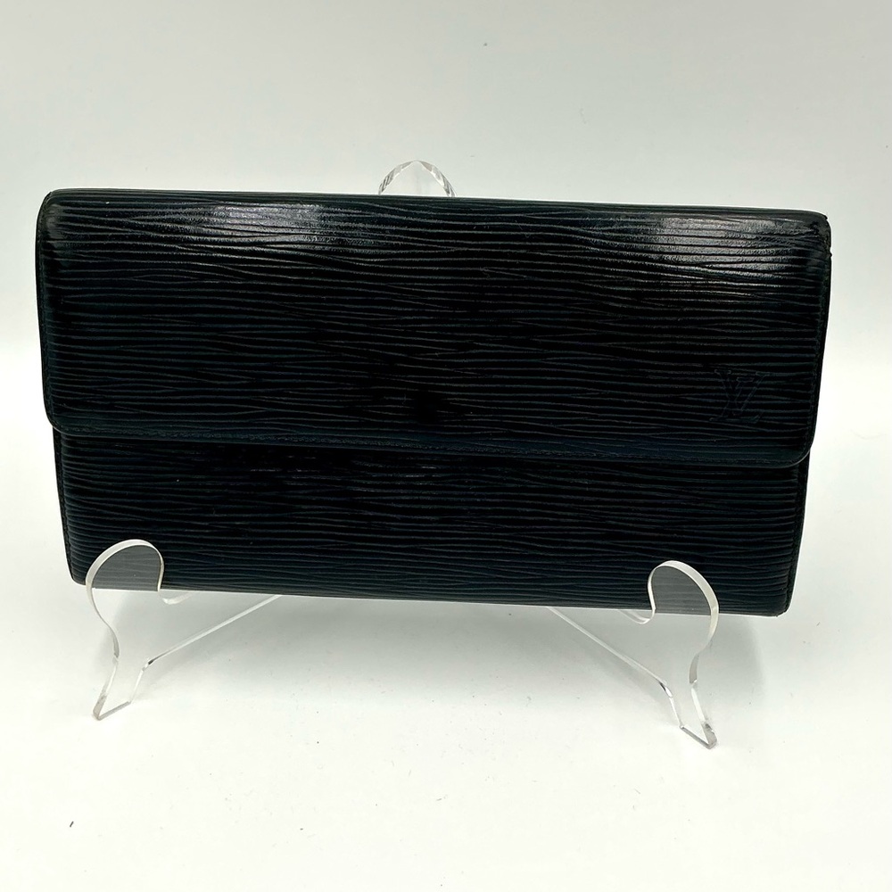 Louis Vuitton Black Epi leather Sarah Wallet